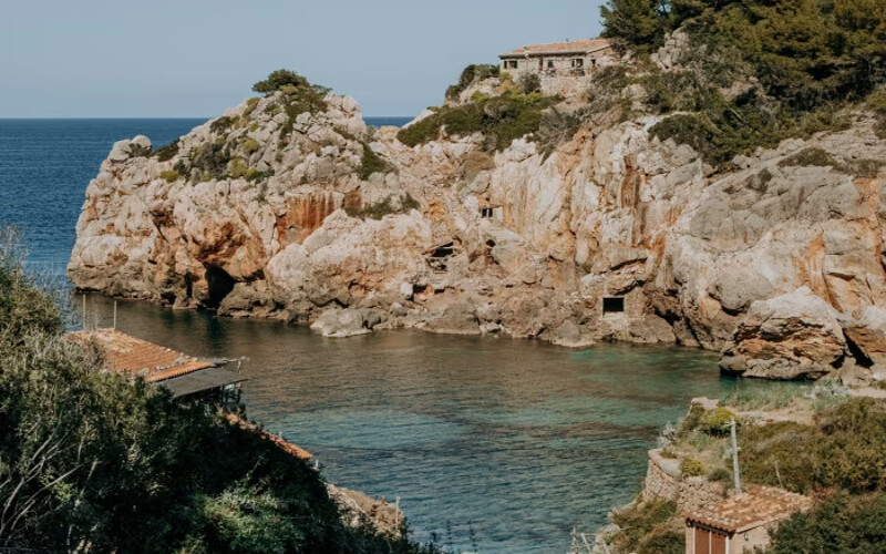 Financial Times - Financial Times - Hot property: five homes for cyclists in Europe