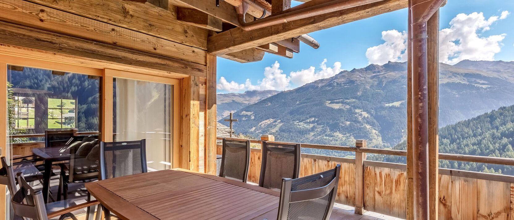 Adelaide Lodges, Zwitserland