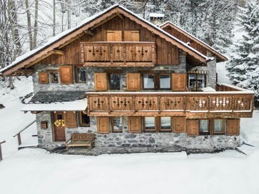 Chalet Grizzly