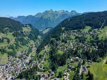390/Les-gets-summer-france-alps-property.jpg